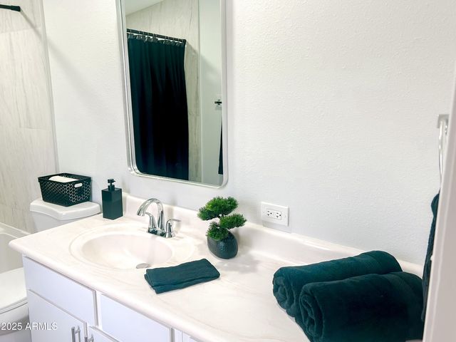 12721 W Greenway Road 39, El Mirage, AZ 85335