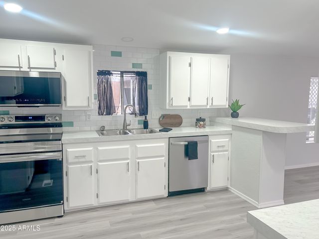 12721 W Greenway Road 39, El Mirage, AZ 85335