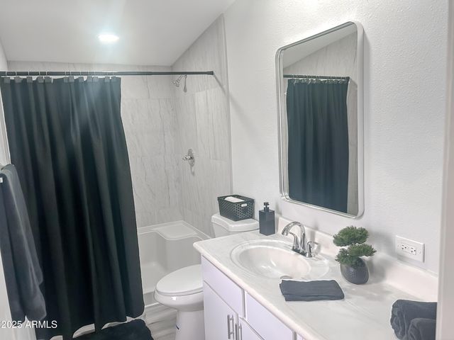 12721 W Greenway Road 39, El Mirage, AZ 85335