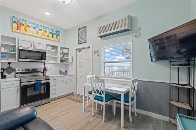 15034 Aruba Dr 113, Corpus Christi, TX 78418