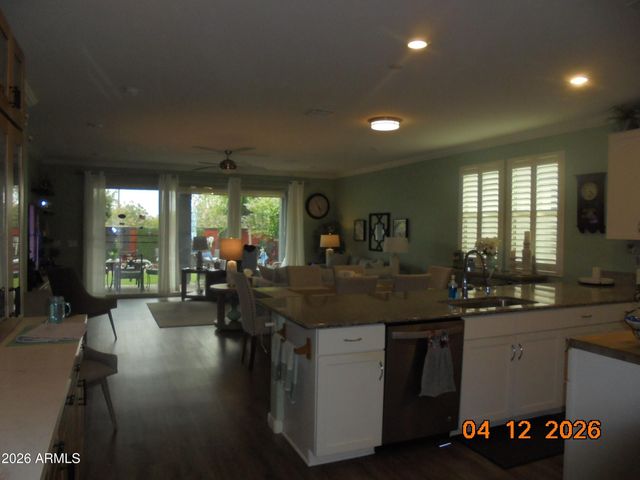 3959 E LIBERTY Lane E, Gilbert, AZ 85296