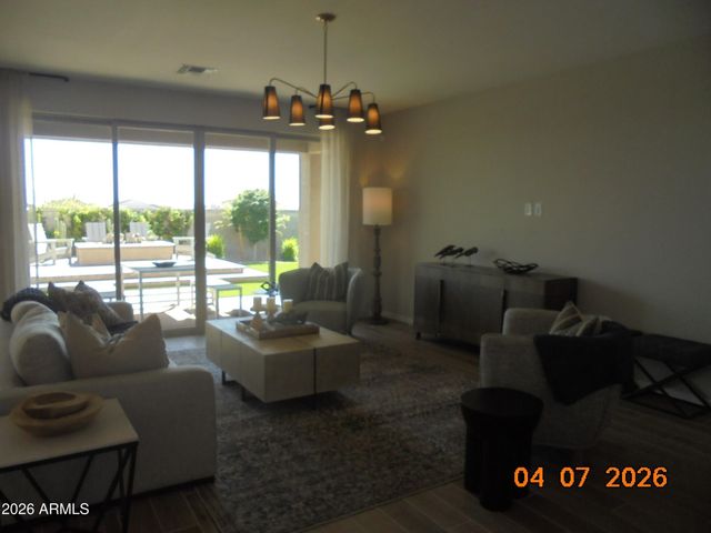 3959 E LIBERTY Lane E, Gilbert, AZ 85296