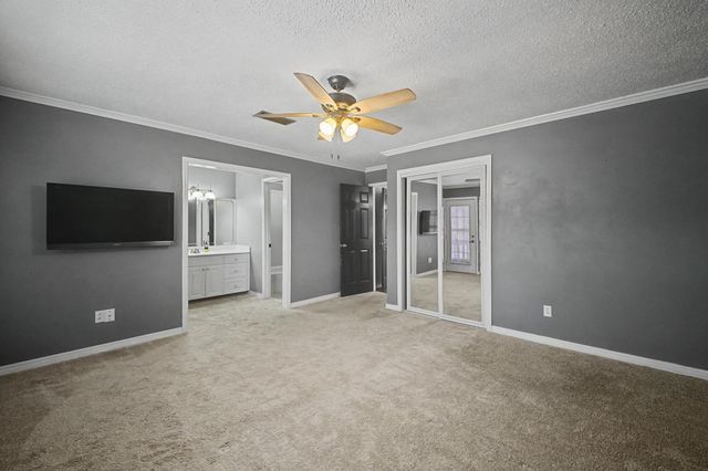 225 E Lakeside Dr., Hattiesburg, MS 39402