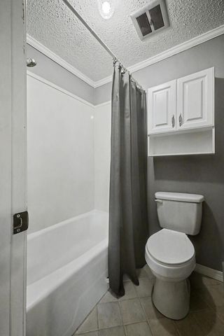 225 E Lakeside Dr., Hattiesburg, MS 39402