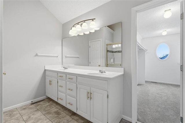 19035 W 164th Street, Olathe, KS 66062