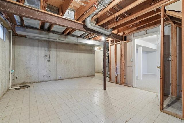 19035 W 164th Street, Olathe, KS 66062