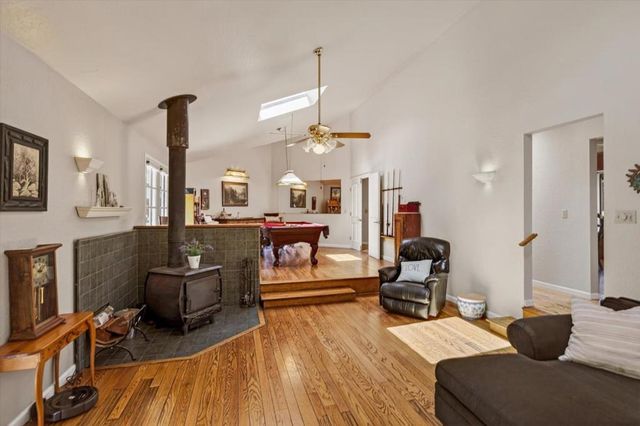 25149 Radonich Road, Los Gatos, CA 95033