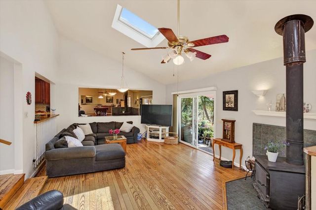 25149 Radonich Road, Los Gatos, CA 95033