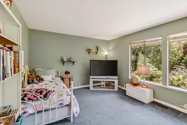 25149 Radonich Road, Los Gatos, CA 95033