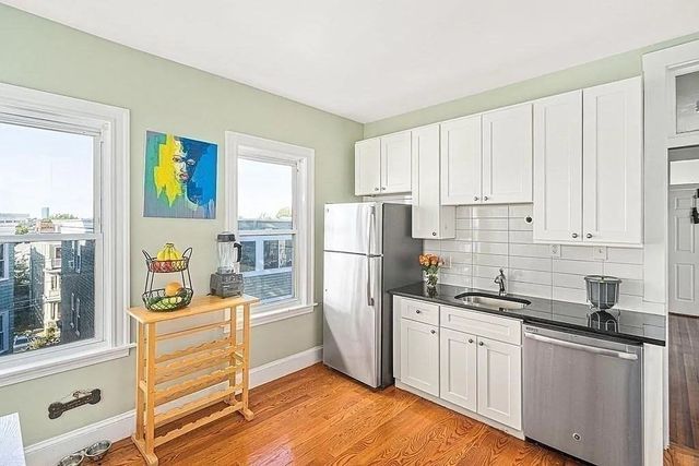 89 Train Street 3, Boston, MA 02122