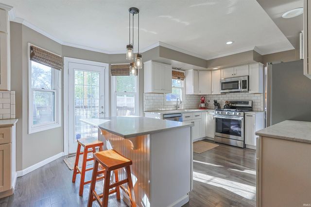 51732 James Lawrence Parkway, Granger, IN 46530