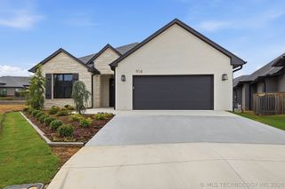 914 W 85th Street S, Tulsa, OK 74132