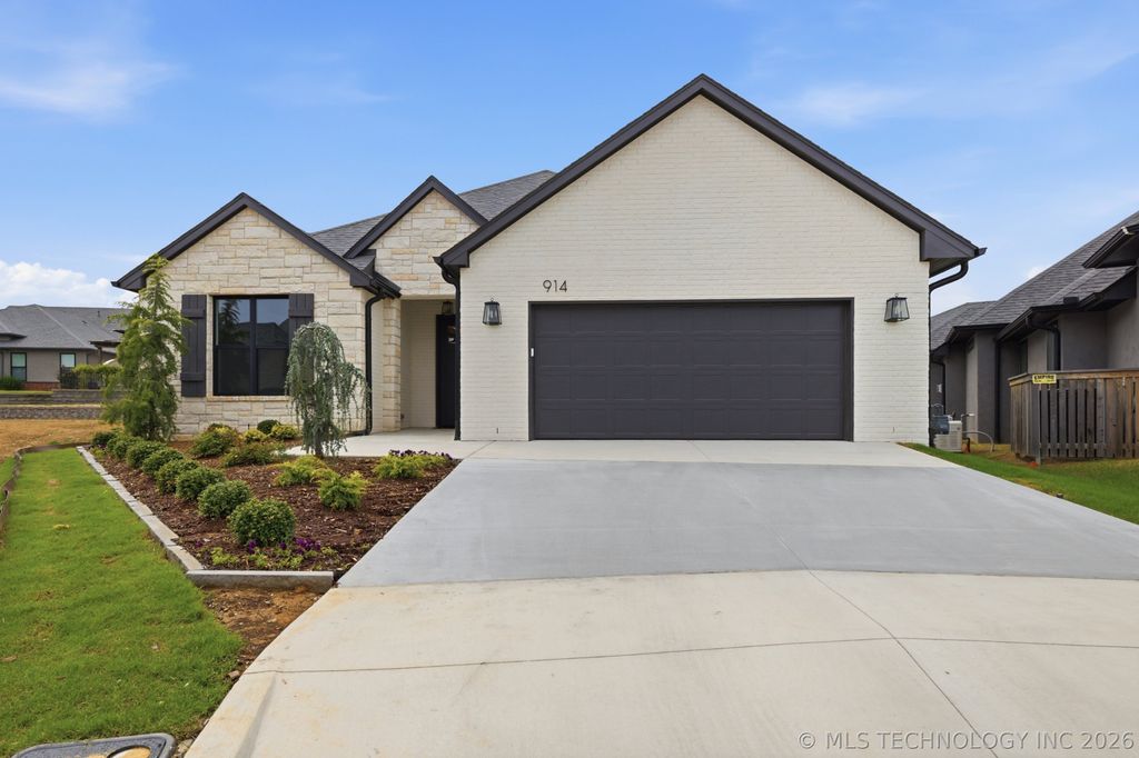 914 W 85th Street S, Tulsa, OK 74132