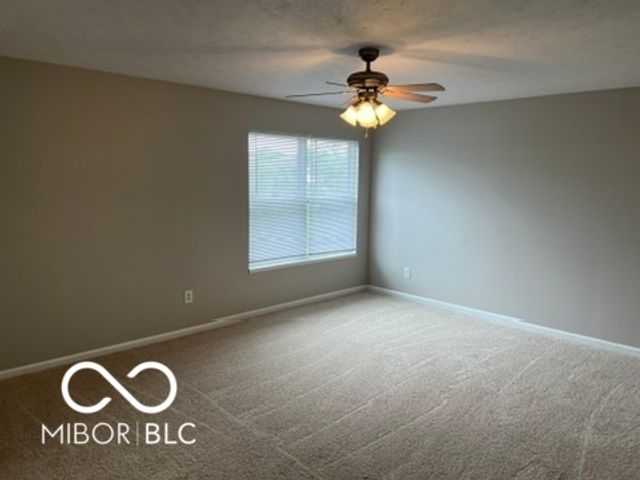 6212 Bishops Pond Lane, Indianapolis, IN 46268