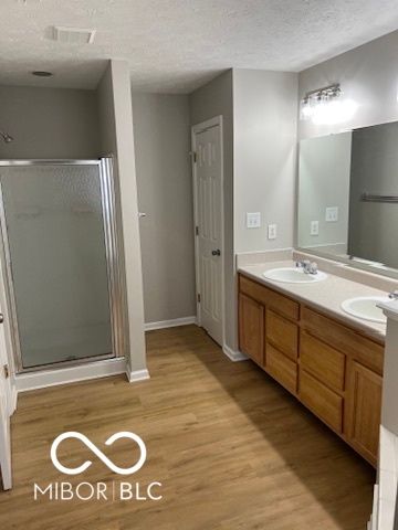 6212 Bishops Pond Lane, Indianapolis, IN 46268