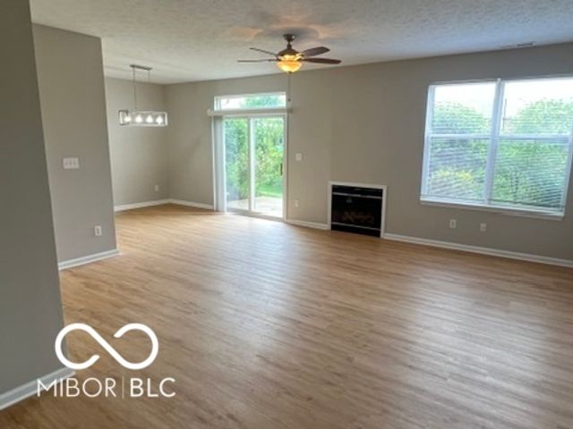 6212 Bishops Pond Lane, Indianapolis, IN 46268