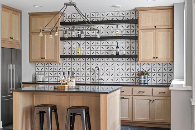 138 2nd Street, Excelsior, MN 55331