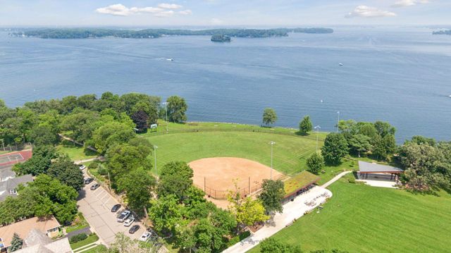 138 2nd Street, Excelsior, MN 55331