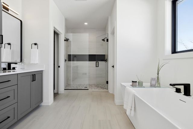 138 2nd Street, Excelsior, MN 55331