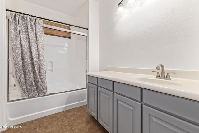 7150 W FLYNN Lane, Glendale, AZ 85303