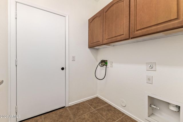 7150 W FLYNN Lane, Glendale, AZ 85303