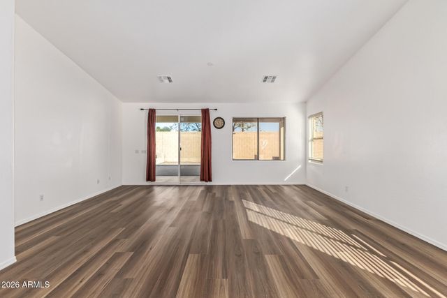 7150 W FLYNN Lane, Glendale, AZ 85303