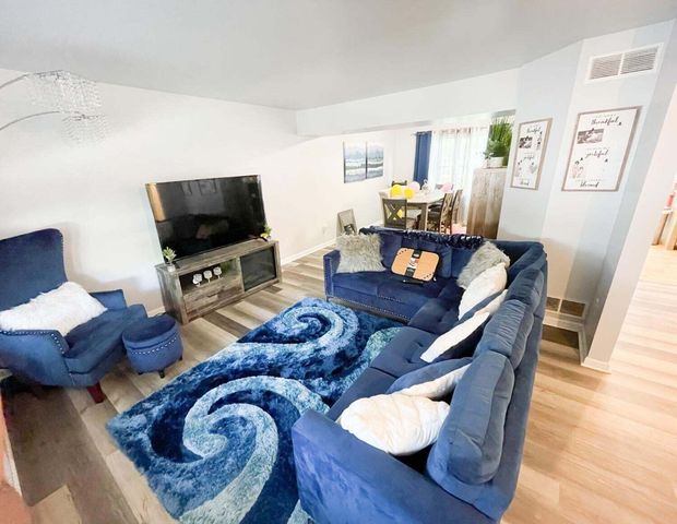 6089 Pennsylvania Drive, Merrillville, IN 46410