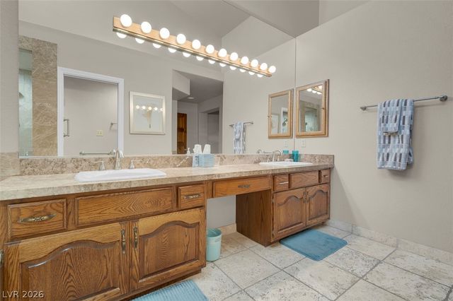 7176 Mission Hills Drive, Las Vegas, NV 89113