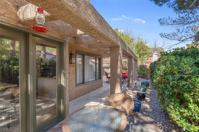 7176 Mission Hills Drive, Las Vegas, NV 89113