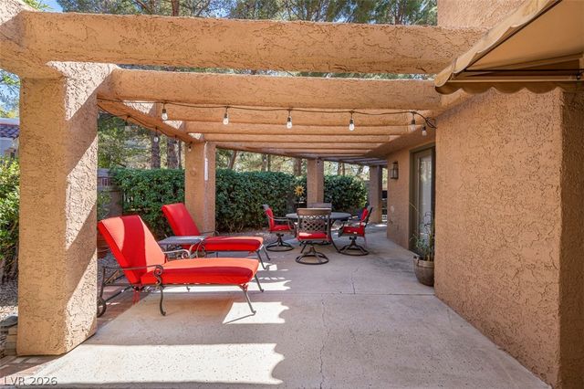 7176 Mission Hills Drive, Las Vegas, NV 89113