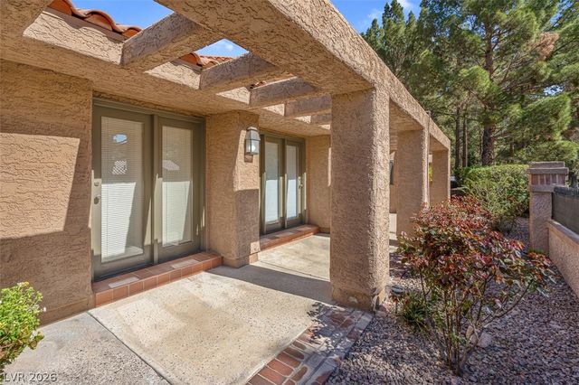 7176 Mission Hills Drive, Las Vegas, NV 89113