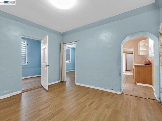 2226 13th Ave, Oakland, CA 94606