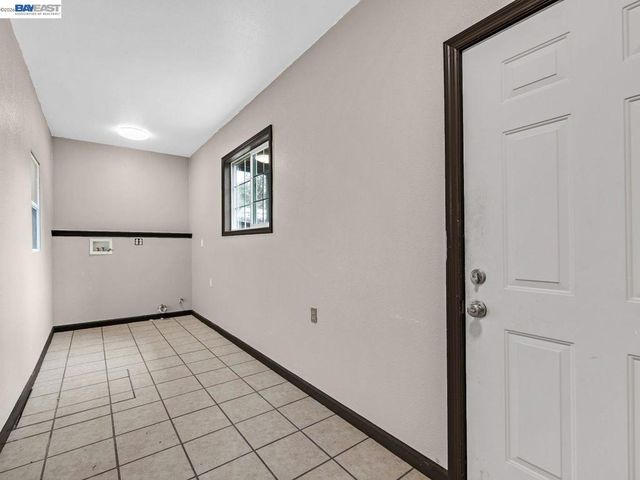2226 13th Ave, Oakland, CA 94606