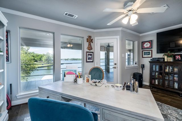 4206 Windswept Drive, Montgomery, TX 77356