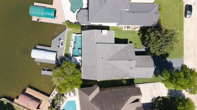 4206 Windswept Drive, Montgomery, TX 77356