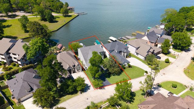 4206 Windswept Drive, Montgomery, TX 77356