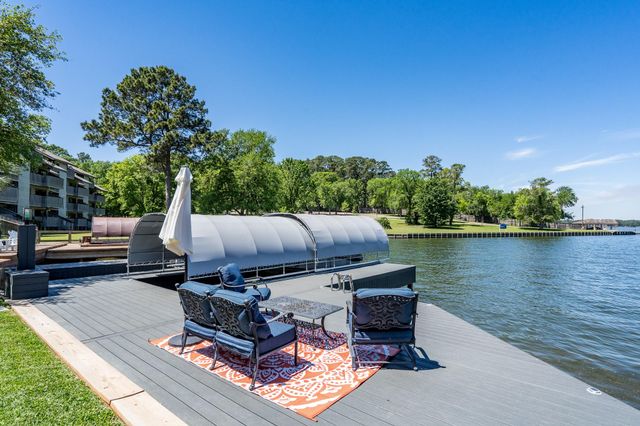 4206 Windswept Drive, Montgomery, TX 77356