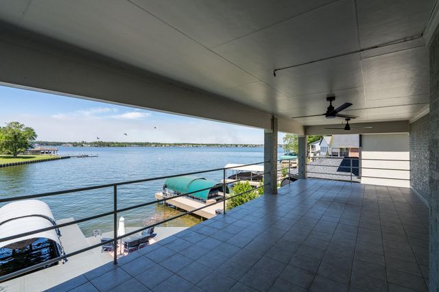 4206 Windswept Drive, Montgomery, TX 77356