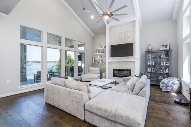 4206 Windswept Drive, Montgomery, TX 77356