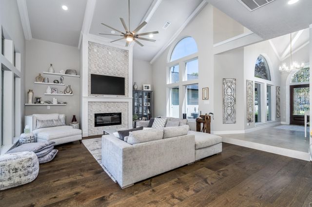 4206 Windswept Drive, Montgomery, TX 77356