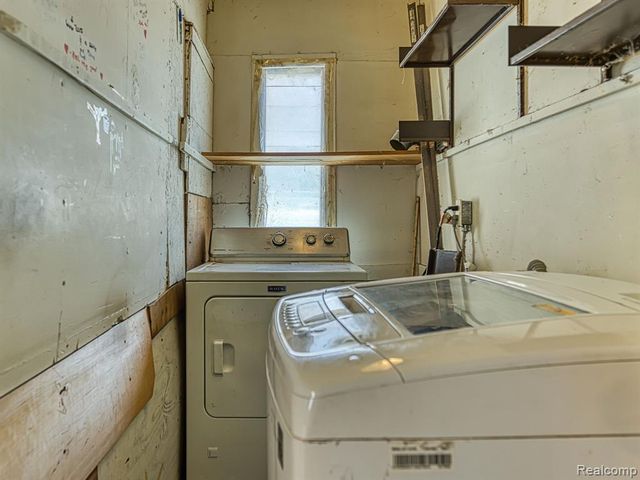 1246 Junction Street, Detroit, MI 48209