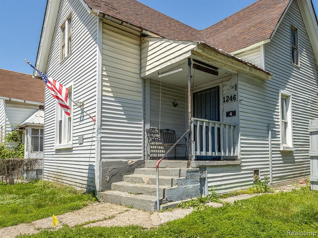 1246 Junction Street, Detroit, MI 48209