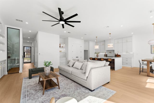 6913 Mohawk Drive, Dallas, TX 75235