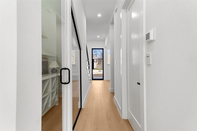 6913 Mohawk Drive, Dallas, TX 75235