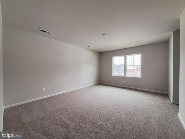 430 SILVER BIRCH DR, Ranson, WV 25438