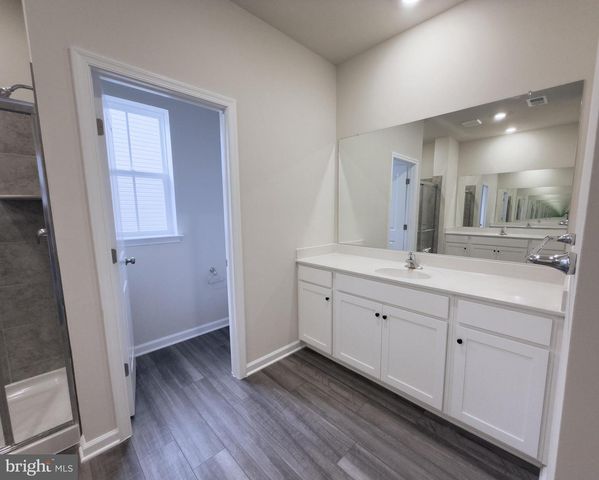 430 SILVER BIRCH DR, Ranson, WV 25438