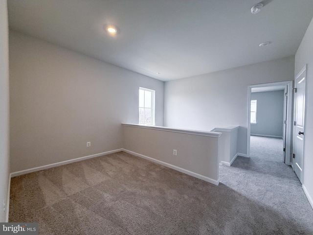 430 SILVER BIRCH DR, Ranson, WV 25438