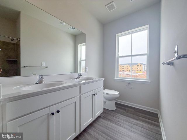 430 SILVER BIRCH DR, Ranson, WV 25438