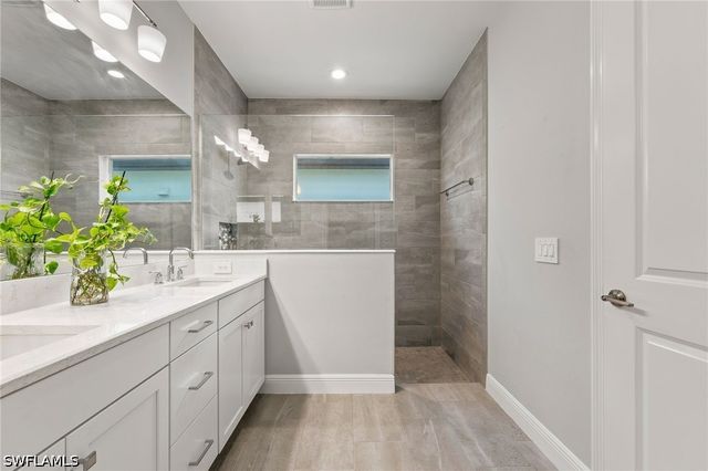 4056 PEGASUS WAY, Naples, FL 34120