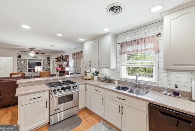 155 Valley Road, Toccoa, GA 30577